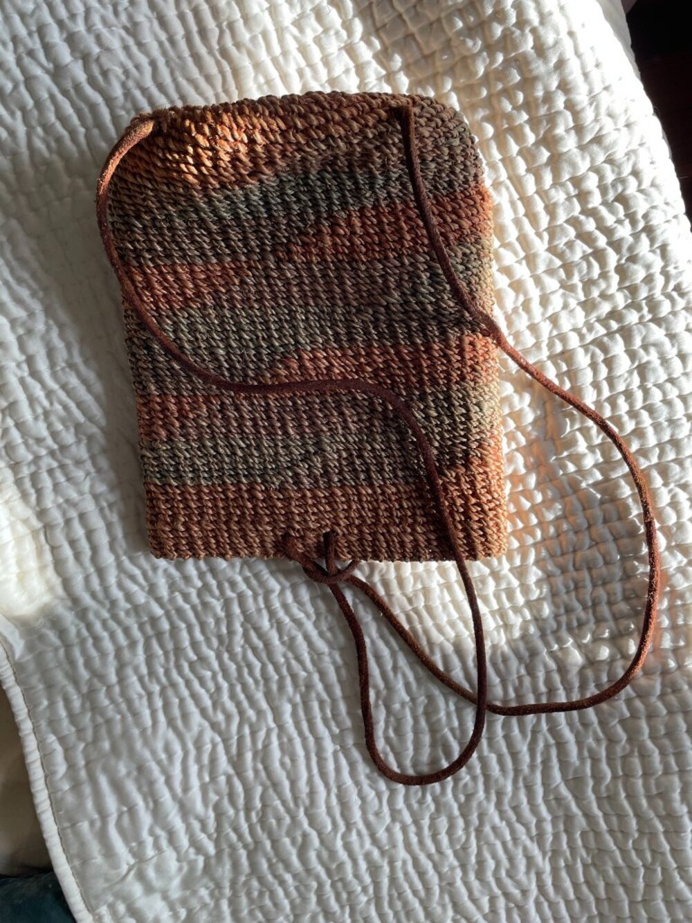 Woven Esprit Backpack - Picture 3 of 3